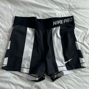 Nike Pro - Large Compression Shorts